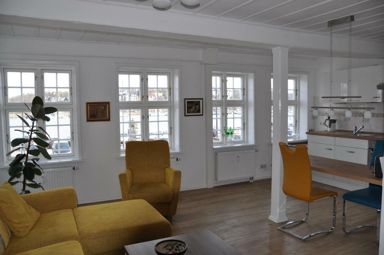 Hafenblick Vom Kapitaenshaus Apartment Flensburg Exterior photo